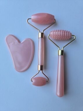 🌺 NEW 3pc Rose Quartz Facial Sculpting Set | Roller, Spiked Roller & Gua Sha